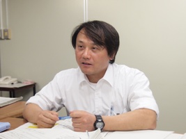 写真:吉岡主任