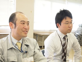 写真：外川主査と小笠原さん