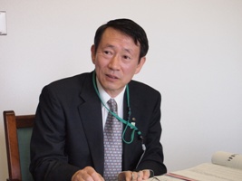 写真：小松課長