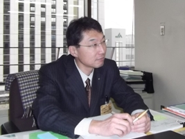 写真：鞠子課長