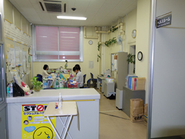 明るく訪れやすいヘルスルーム