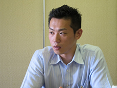 写真:事課主査の山上 幸男氏