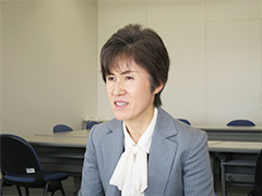 田部井課長補佐
