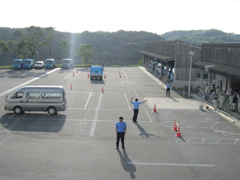 車両誘導研修の様子