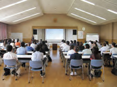 写真:全職員を対象としたセルフケア研修